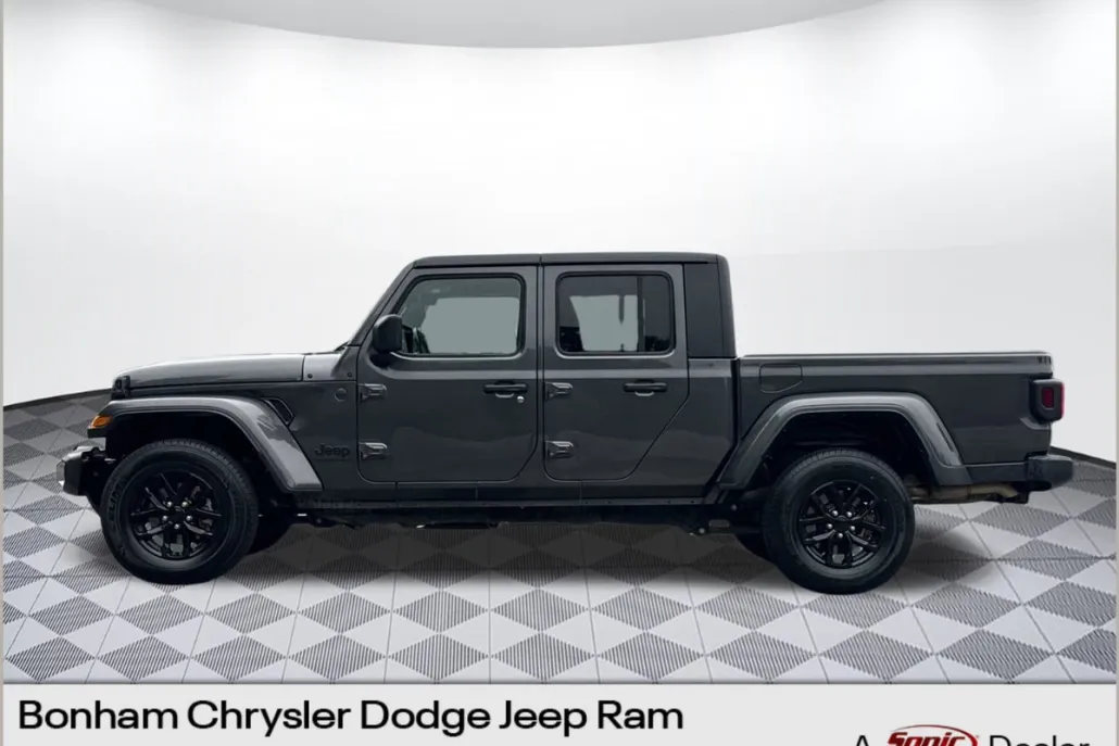 2023 Jeep Gladiator Sport S photo 1