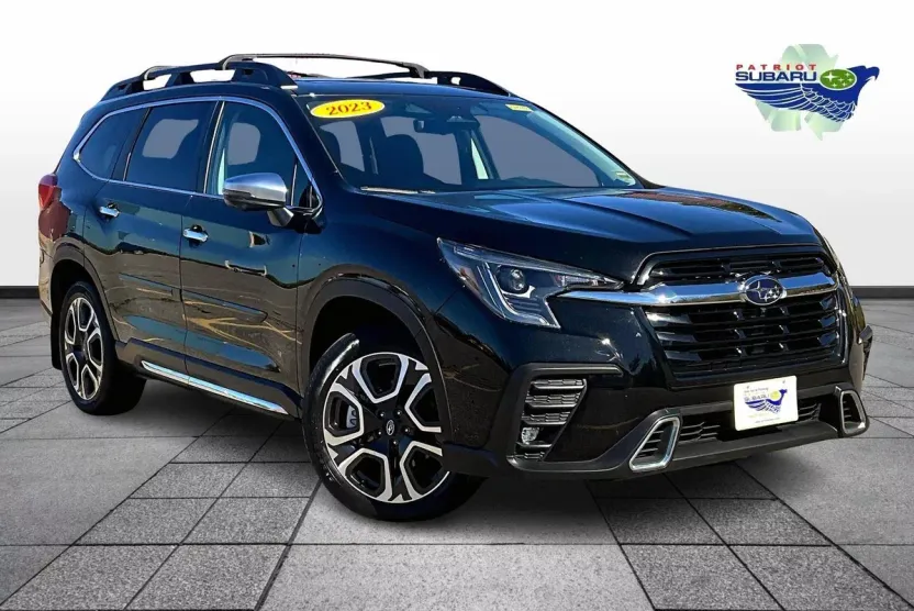 2023 Subaru Ascent Touring photo 1