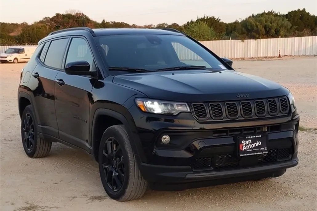 2026 Jeep Compass Latitude Altitude photo 1