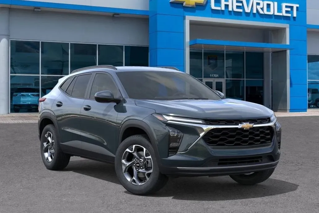2025 Chevrolet Trax photo 1