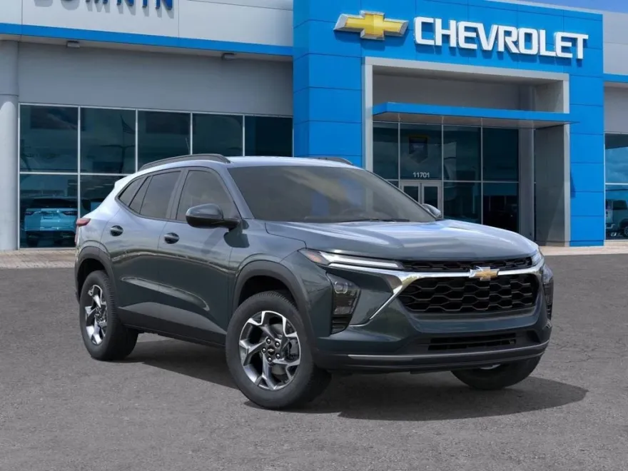 2025 Chevrolet Trax photo 1