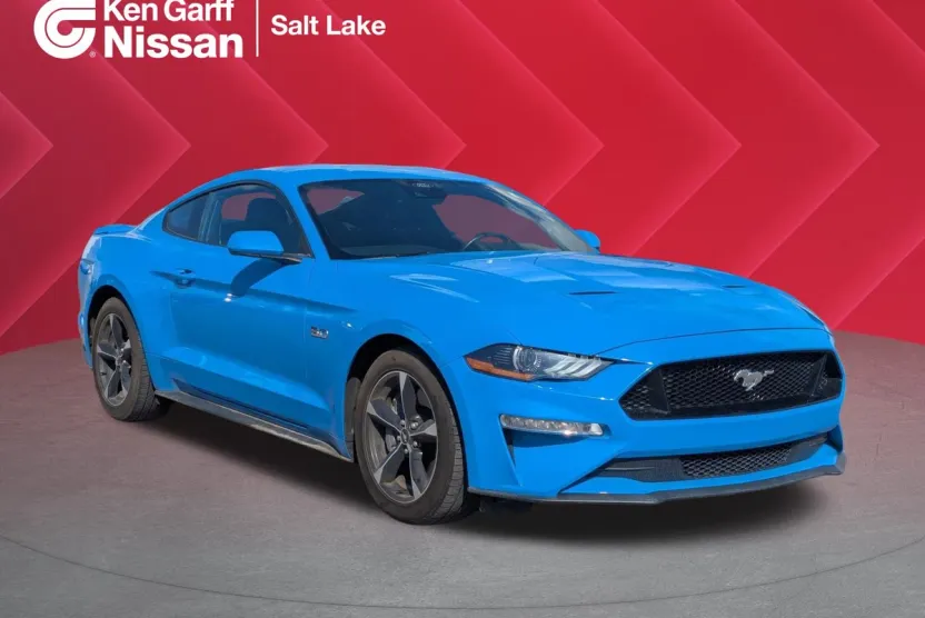 2022 Ford Mustang GT photo 1