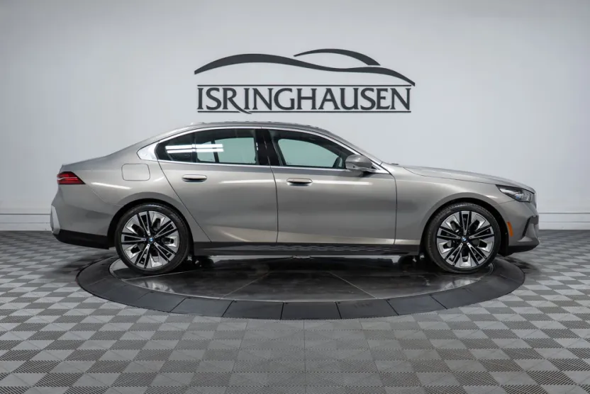 2025 Bmw 530i xDrive photo 1