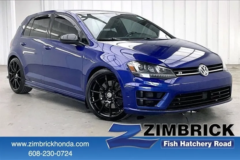 2017 Volkswagen Golf R 4Motion photo 1