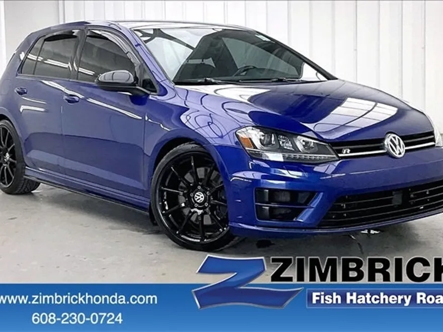2017 Volkswagen Golf R 4Motion photo 1