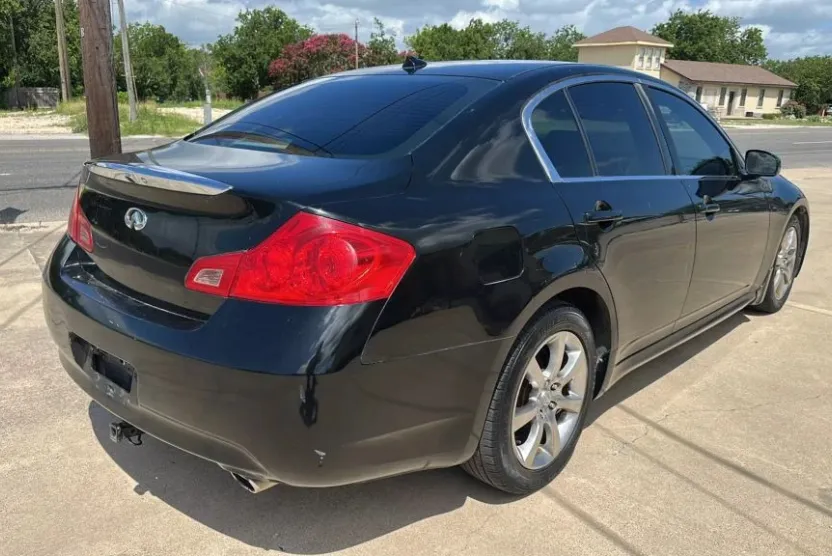 2008 Infiniti G35 Sedan photo 1