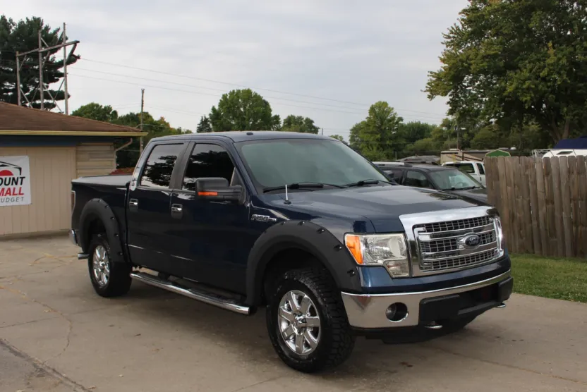 2013 Ford F-150 XLT photo 1