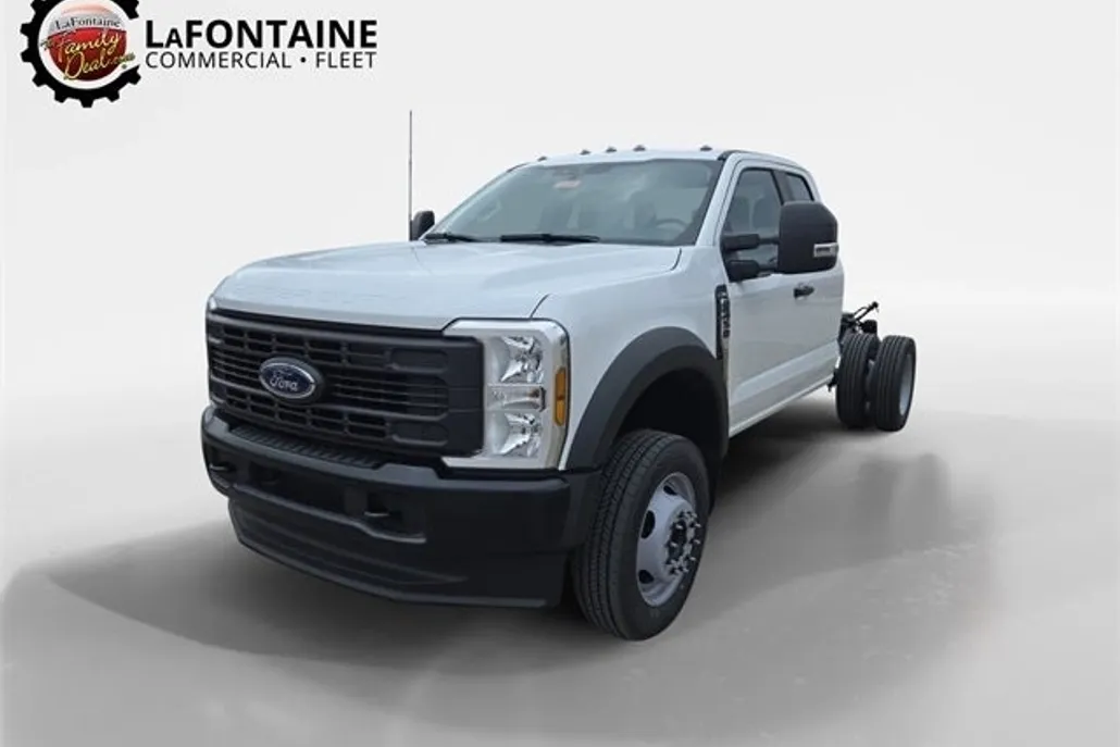 2025 Ford F-450 photo 1
