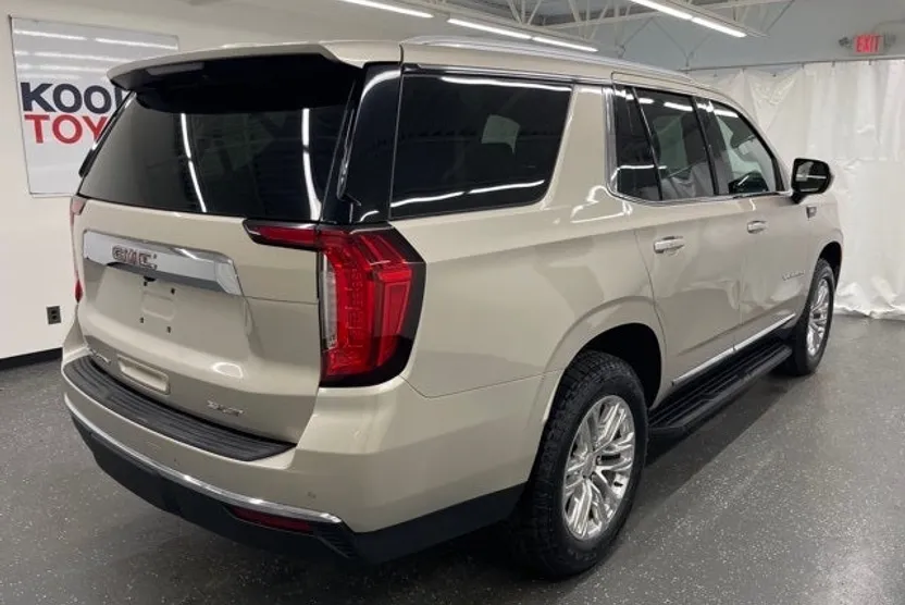 2021 Gmc Yukon SLT photo 1
