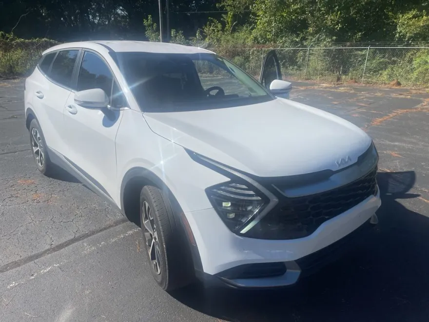 2024 Kia Sportage EX photo 1