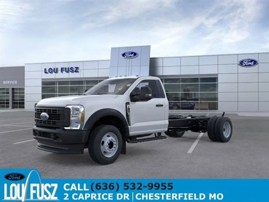 2025 Ford F-600 photo 1