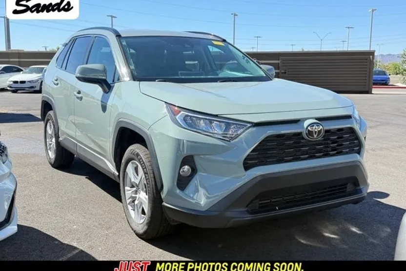 2021 Toyota RAV4 Base photo 1