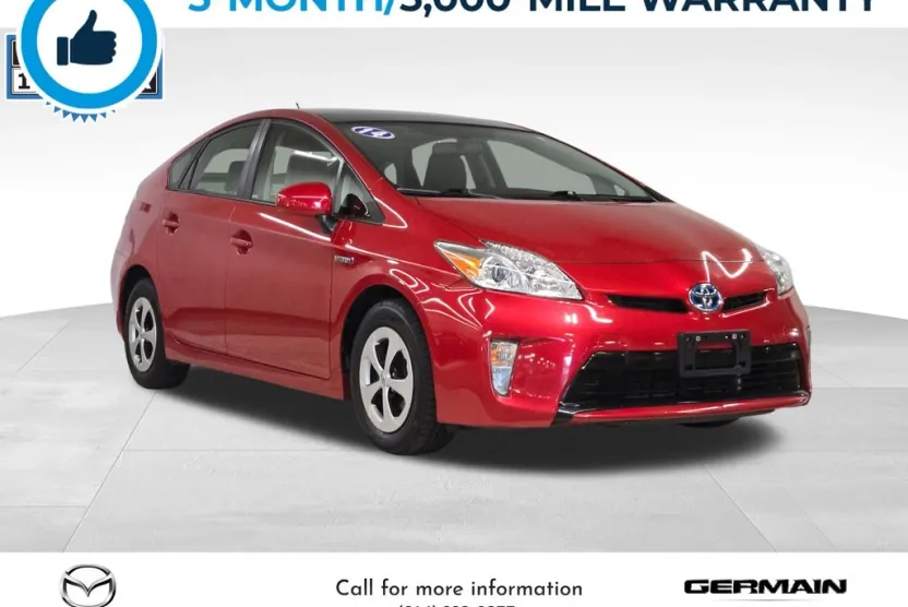 2014 Toyota Prius Four photo 1