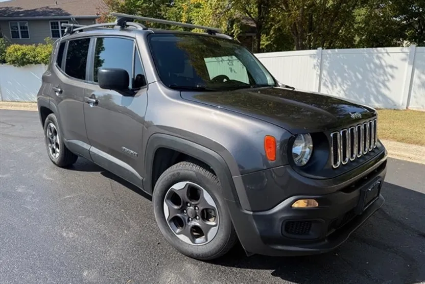 2017 Jeep Renegade Sport photo 1