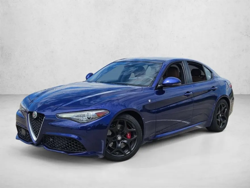 2022 Alfa Romeo Giulia Ti photo 1