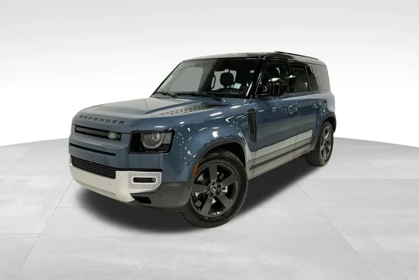 2025 Land Rover Defender 110 S photo 1