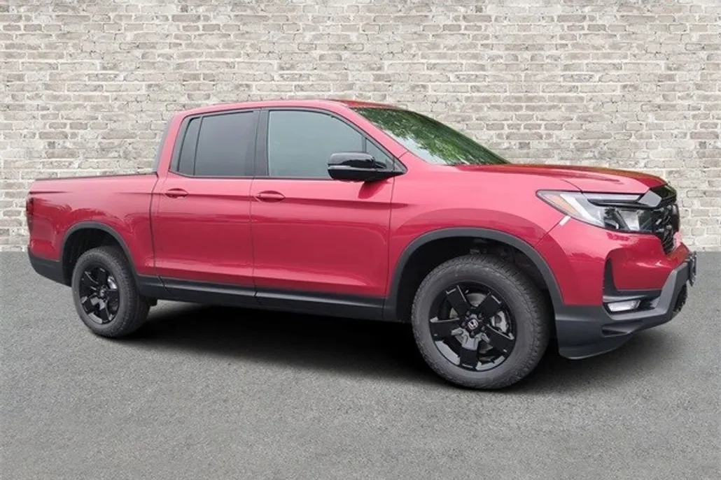 2025 Honda Ridgeline Black Edition photo 1