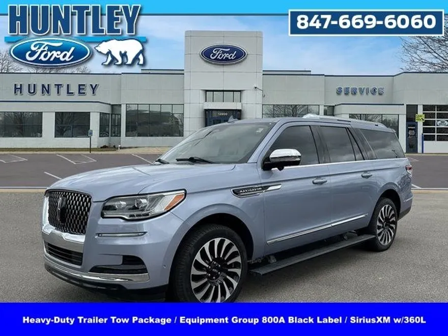 2023 Lincoln Navigator Black Label photo 1