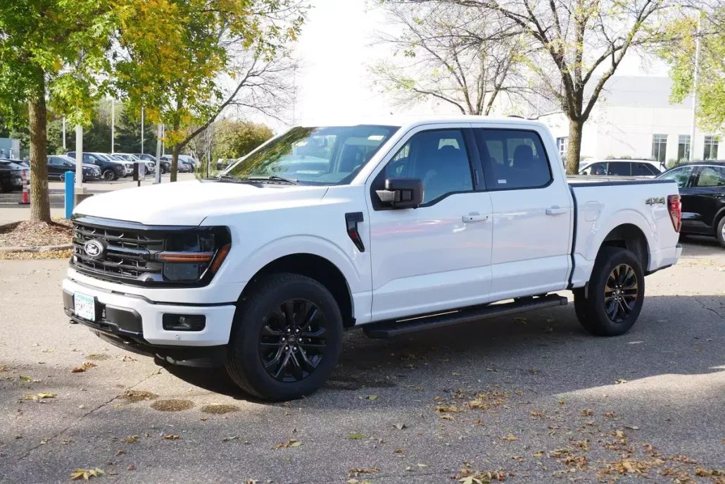 2024 Ford F-150 XLT photo 1
