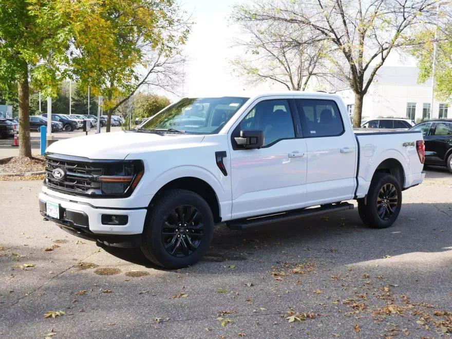 2024 Ford F-150 XLT photo 1