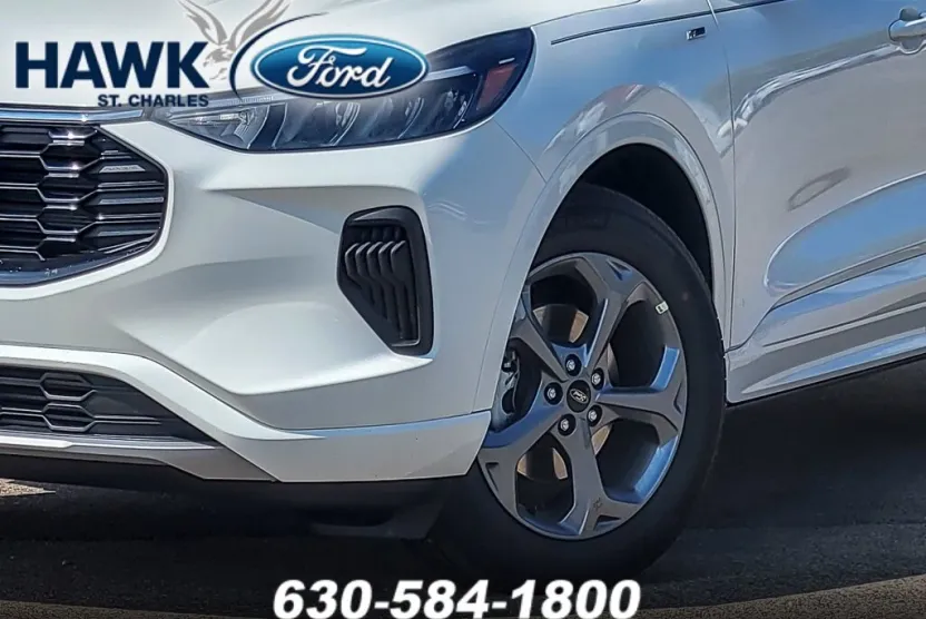 2024 Ford Escape ST-Line photo 1