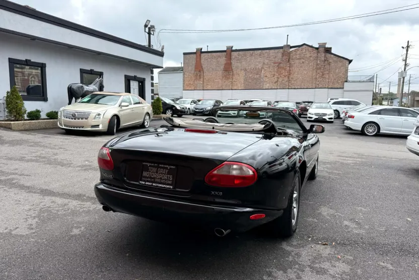 2000 Jaguar XK 8 Convertible photo 1