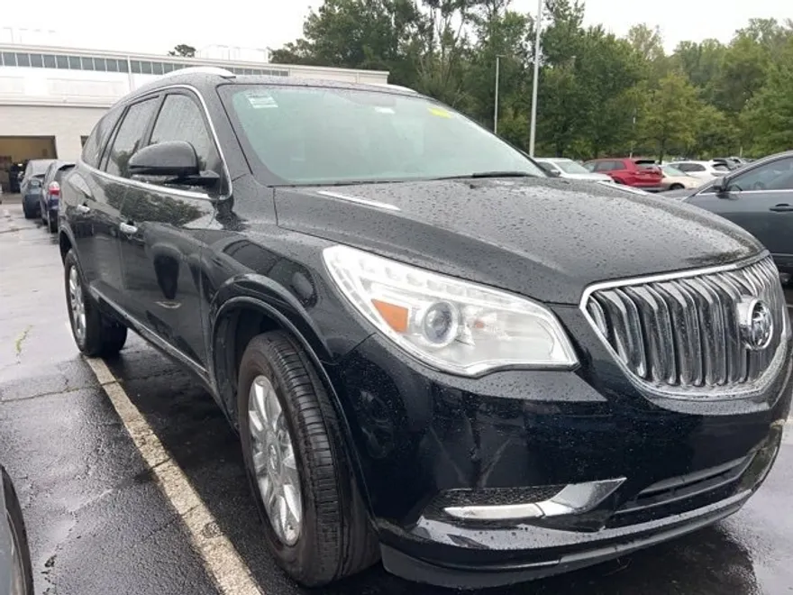 2017 Buick Enclave Leather photo 1