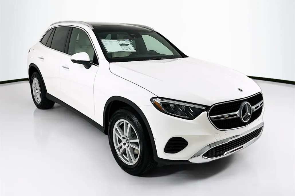 2025 Mercedes Benz GLC 300 photo 1