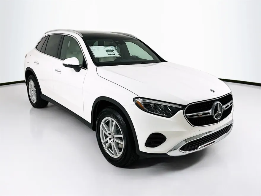 2025 Mercedes Benz GLC 300 photo 1