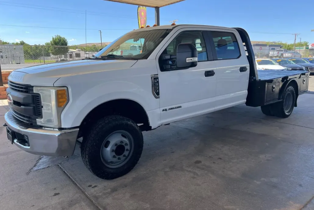 2017 Ford F-350 photo 1