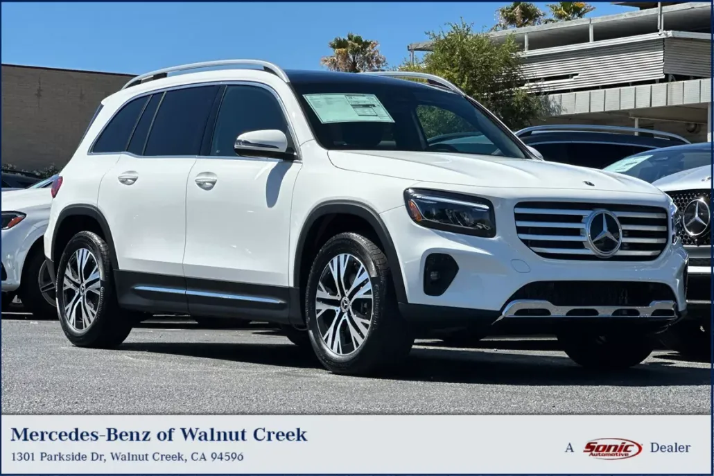2026 Mercedes Benz GLB 250 photo 1