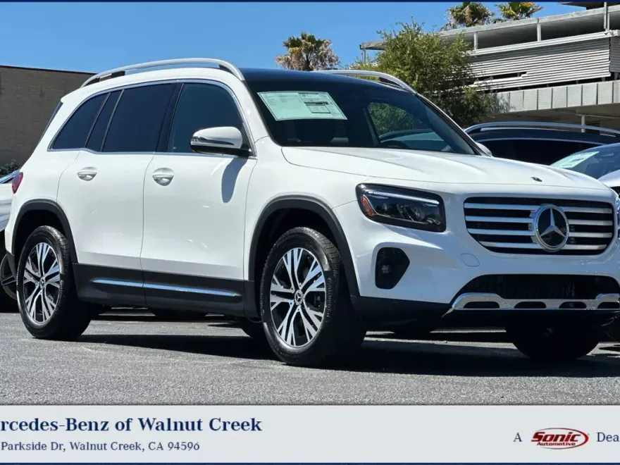 2026 Mercedes Benz GLB 250 photo 1