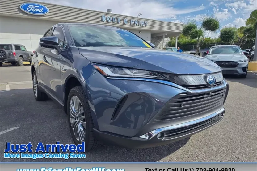 2023 Toyota Venza Limited photo 1