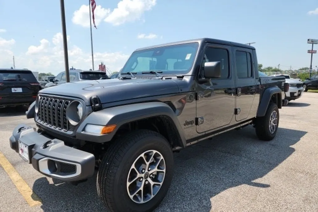 2025 Jeep Gladiator Sport S photo 1
