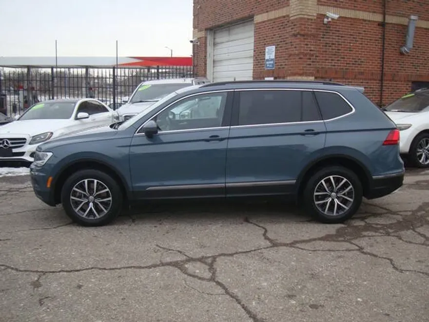 2020 Volkswagen Tiguan SE photo 1