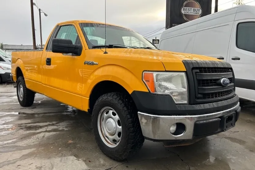 2013 Ford F-150 XL photo 1