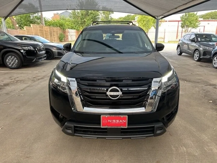 2025 Nissan Pathfinder SV photo 1