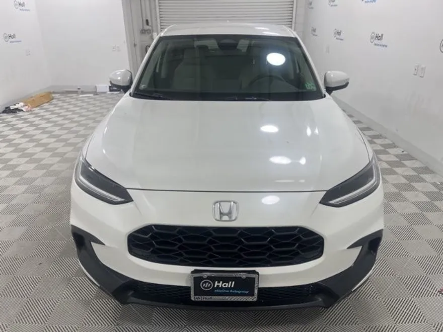 2026 Honda HR-V LX photo 1