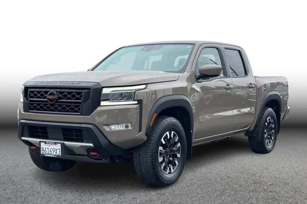2023 Nissan Frontier Crew Cab PRO-4X photo 1