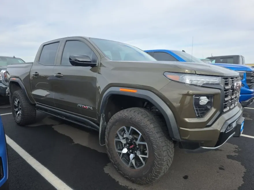 2024 Gmc Canyon AT4X photo 1