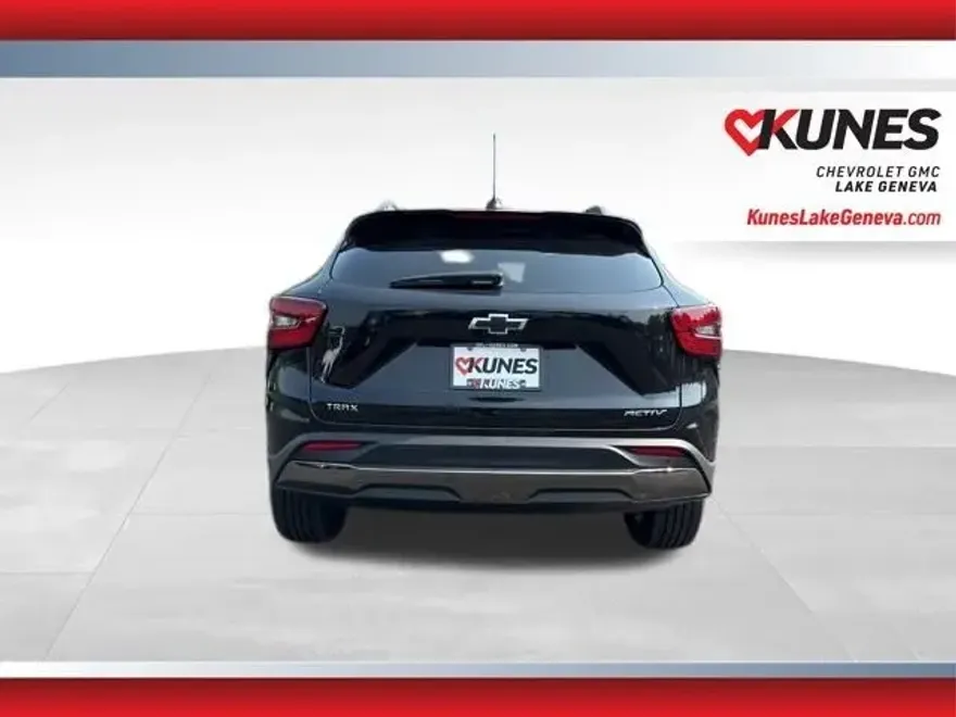 2025 Chevrolet Trax ACTIV photo 1