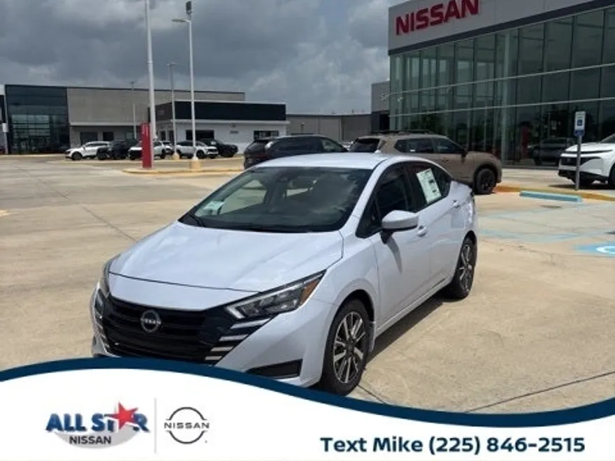 2025 Nissan Versa 1.6 SV photo 1