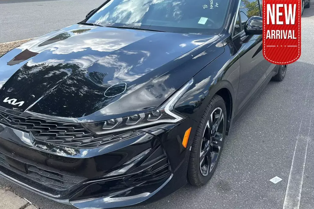 2023 Kia K5 GT-Line photo 1