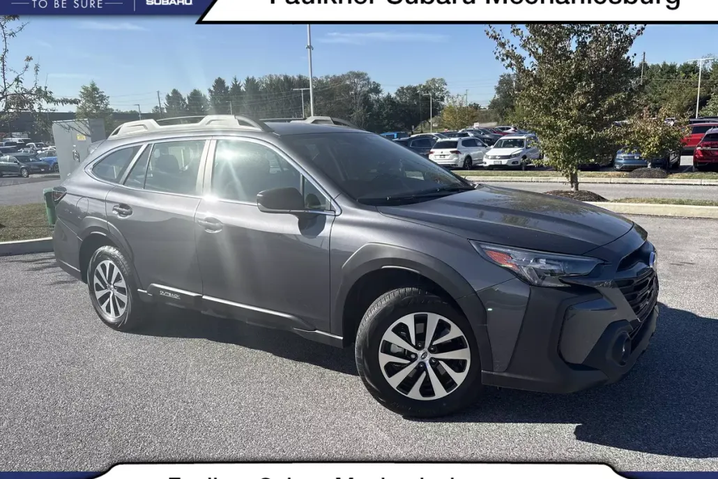 2025 Subaru Outback 2.5i photo 1