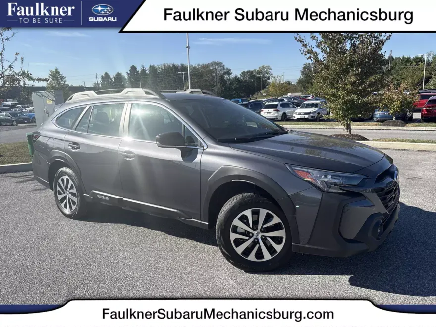 2025 Subaru Outback 2.5i photo 1