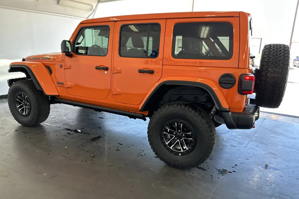 2025 Jeep Wrangler Rubicon X photo 1