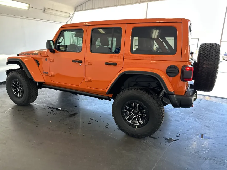 2025 Jeep Wrangler Rubicon X photo 1