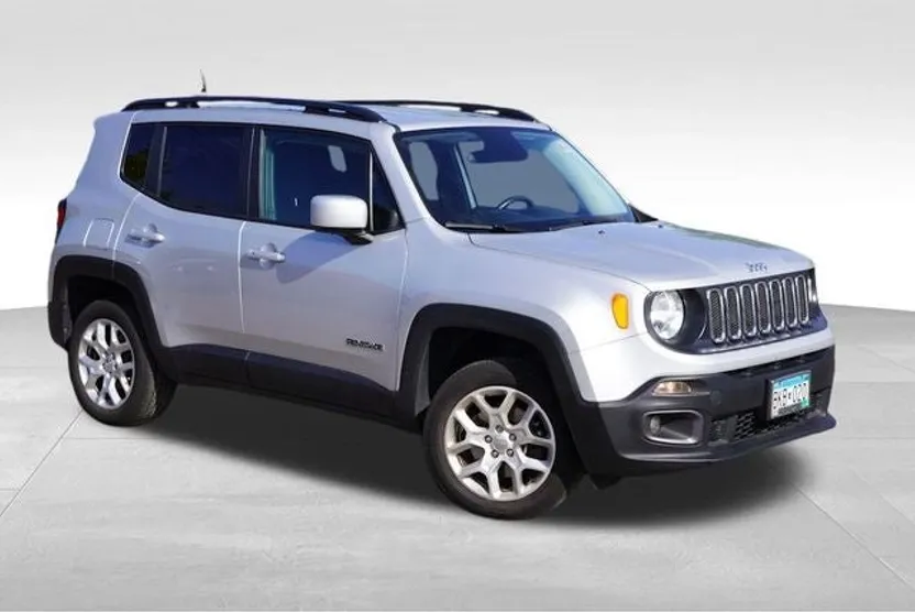 2017 Jeep Renegade Latitude North Edition photo 1