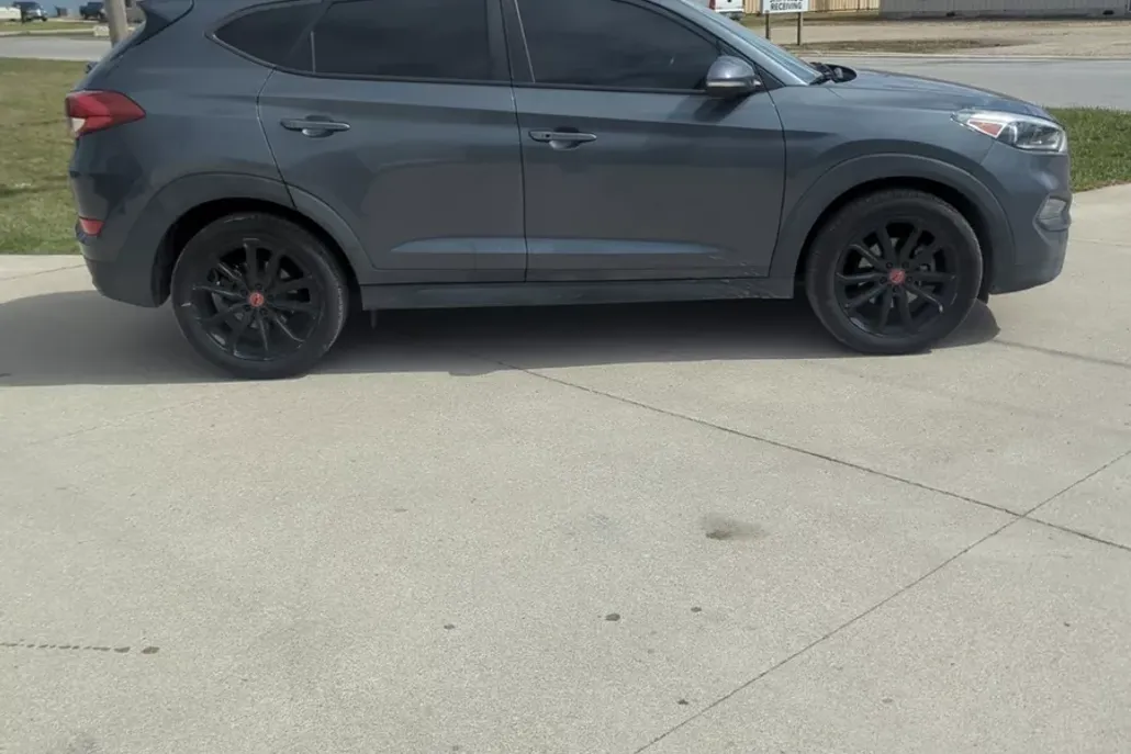 2017 Hyundai Tucson photo 1
