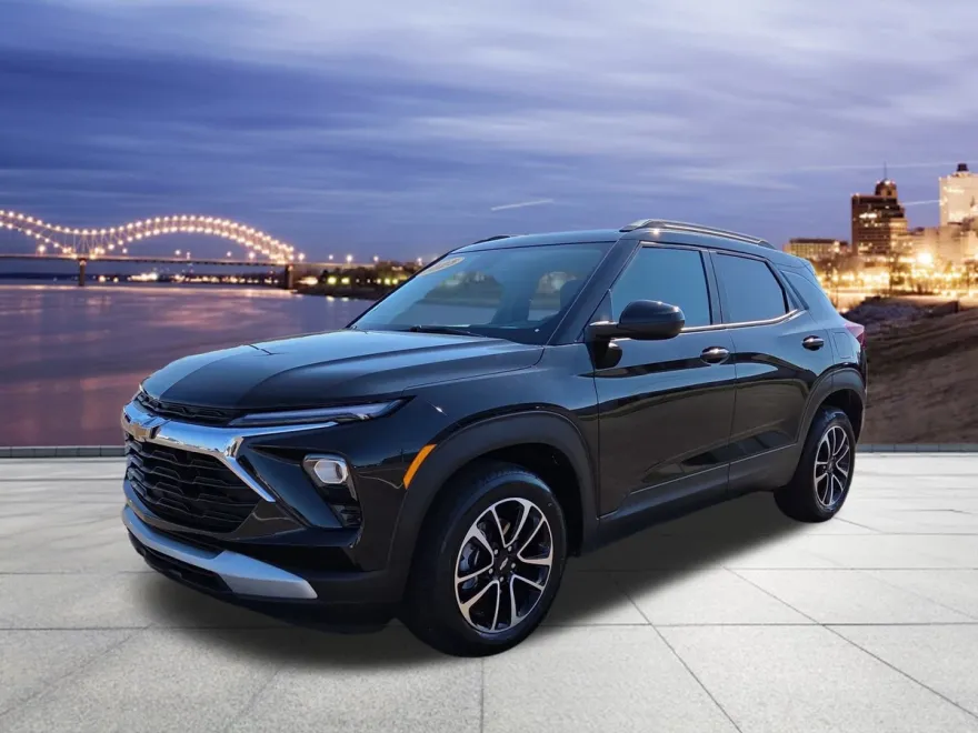 2025 Chevrolet Trailblazer LT photo 1